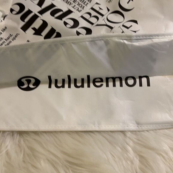 Lululemon Breathe Deeply Quotes Poly Tote Bag - Picture 15 of 15